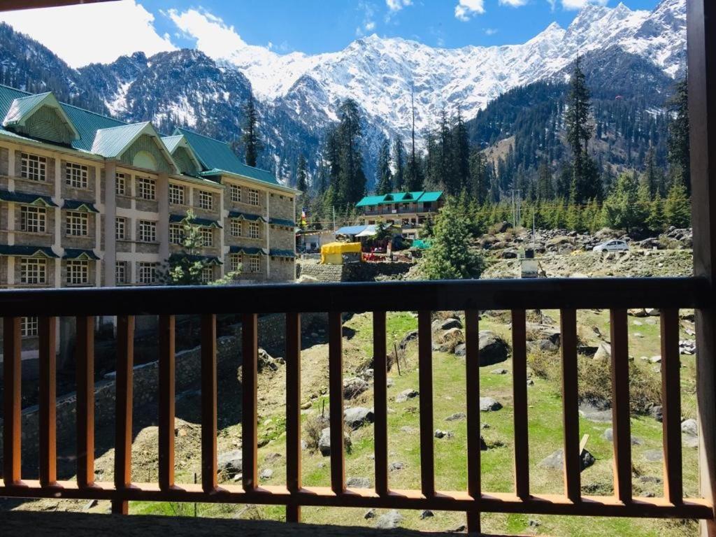 Solang Valley Resort Манали Экстерьер фото